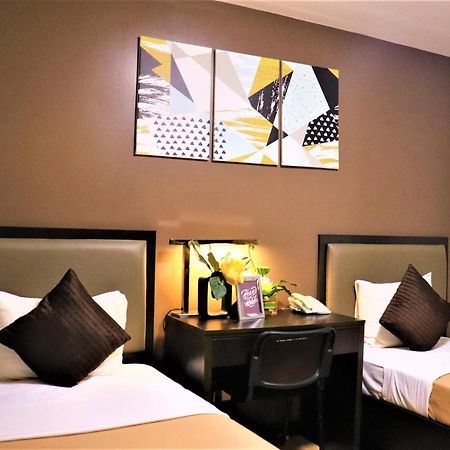 The Studio 18 Residences Manila Dış mekan fotoğraf
